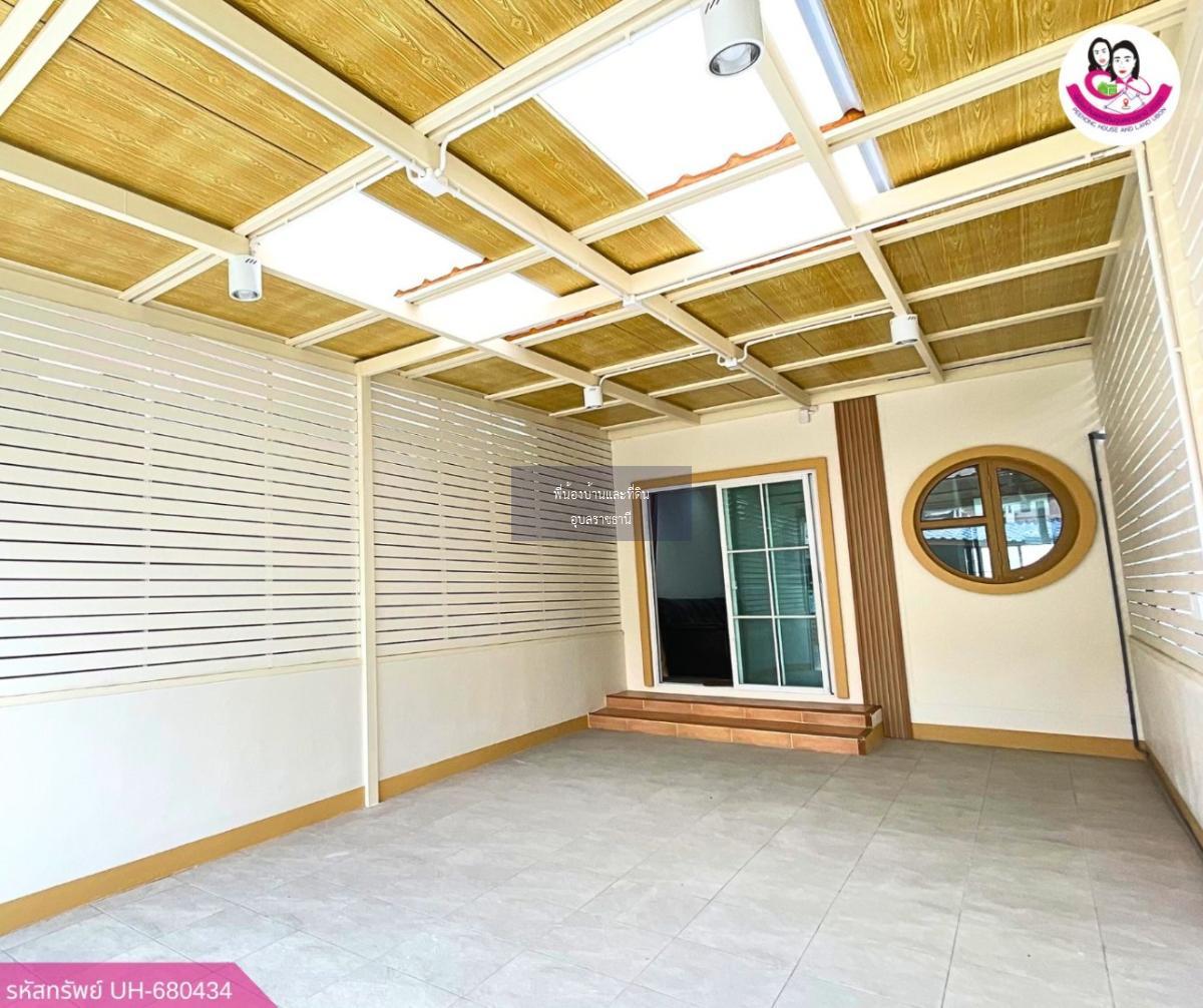 ขายทาวน์โฮม 2 ชั้น รีโนเวทใหม่ทั้งหลัง — พร้อมเข้าอยู่!